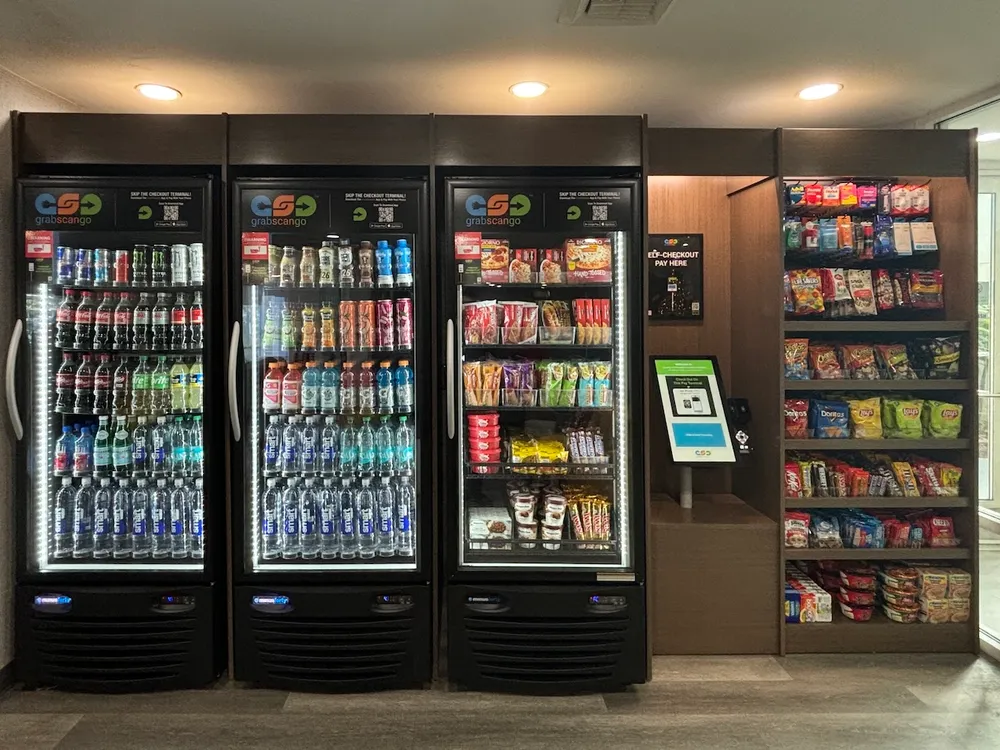 GrabScanGo hotel lobby market installation at Quality Inn